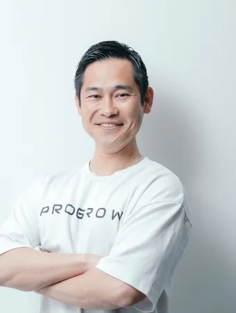 山村 英也